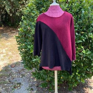 Women's Sweet Hazel 1X  Black & Burgundy Embellished Top Gold Button Design